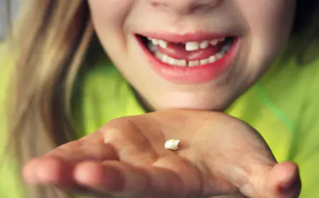 Khwab Main Dant Apna Girtay Dekhna ki Tabeer in Urdu