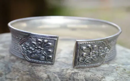 Khwab mein Chandi Dekhna Ki Tabeer in Urdu