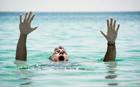 Khwab mein Dubna Dekhna Ki Tabeer in Urdu